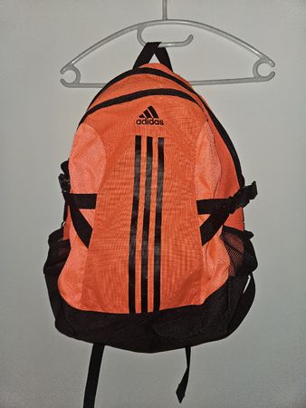 Sac à dos Adidas orange et noir