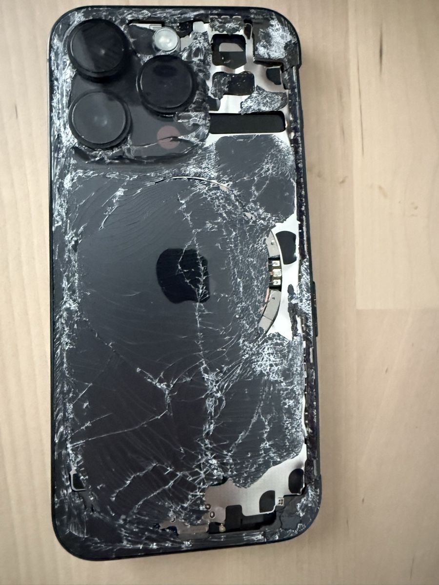 Apple Handys / Smartphones: Iphone 14 pro – Defekt aus Luzern von Didar29 1