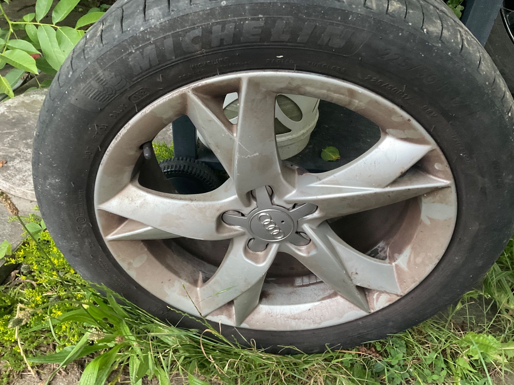 Audi Cerchioni: Audi Alufelgen nur 200fr 4Stück – Usato da AG venduto da mic_xj6s