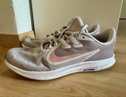 Nike Downshifter 9 Damen – Gr. 40.5 (US 9 / UK 6.5)