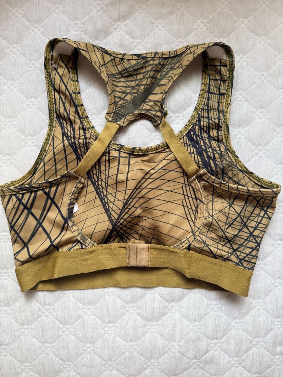 Hummel Tops: Sport BH – Gebraucht aus Wettswil von thecloset 1