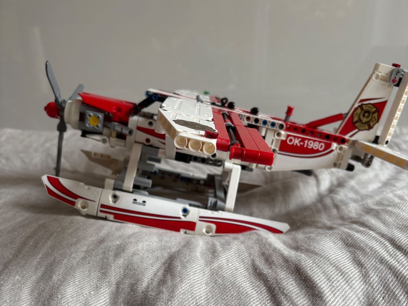 Lego Kit di costruzioni: LEGO Technic, Löschflugzeug Set. #42040 – Nuovo (secondo la descrizione) da Rorschacherberg venduto da ConstantinNeiser 2