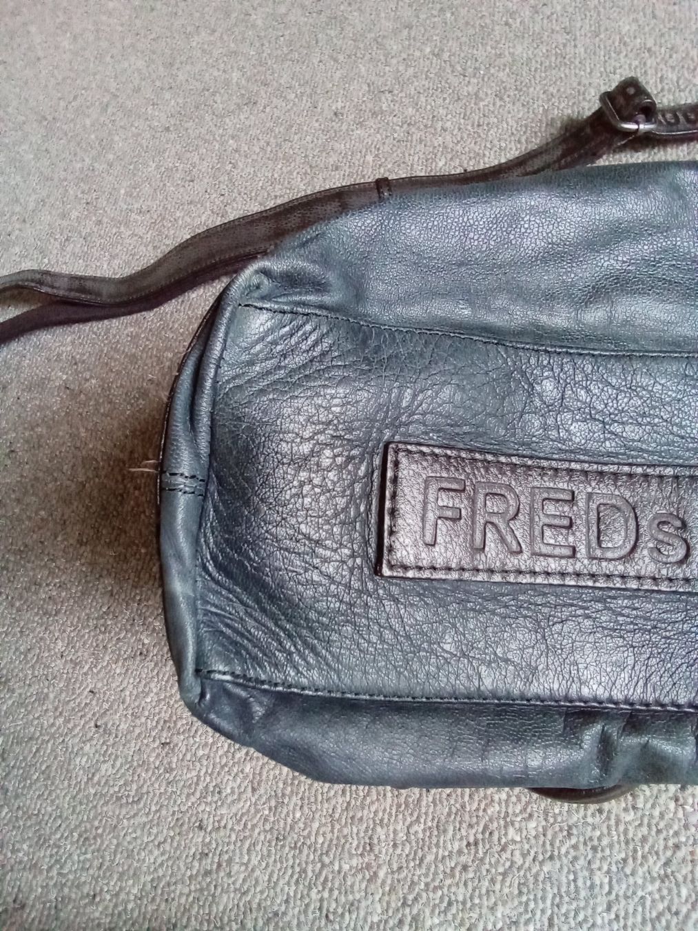 FredsBruder Borse da donna: FredsBruder Ledertasche – Usato da Uesslingen venduto da Thur66 1