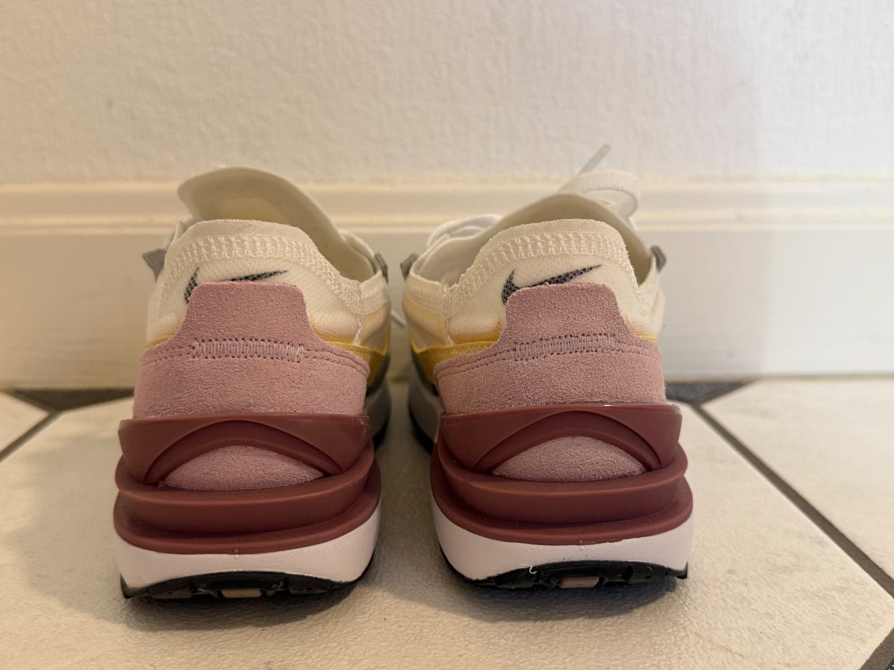 Nike Chaussures femmes: Nike Sportswear - Waffle – D'occasion à Lausanne par Ruche_ 5