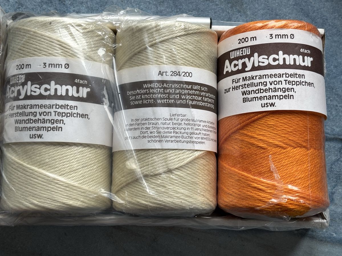 Cordicelle & Fili: Acrylschnur neu – Nuovo (secondo la descrizione) da Kesswil venduto da Branca-01 3