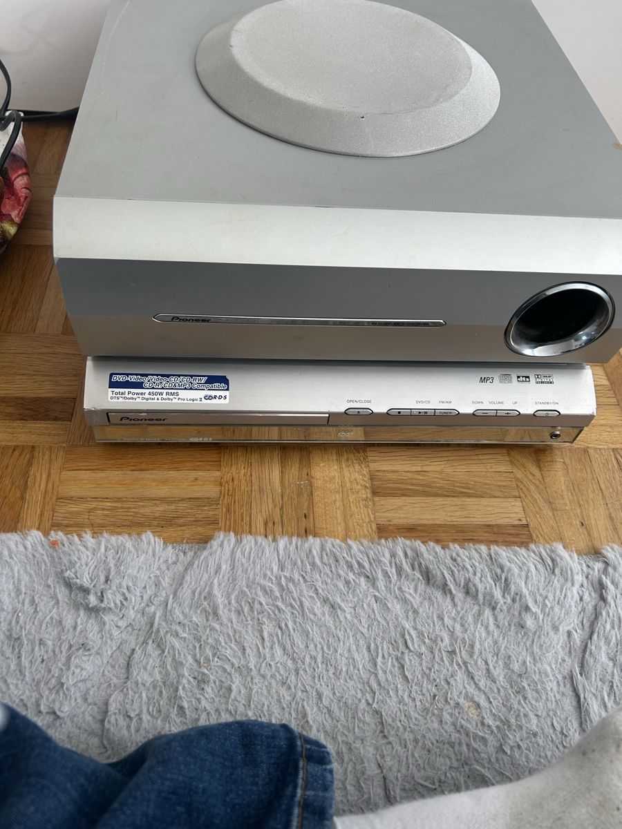 Pioneer Multimediaplayer & Streamer: Pioneer – Gebraucht aus Basel von Krisztina.na