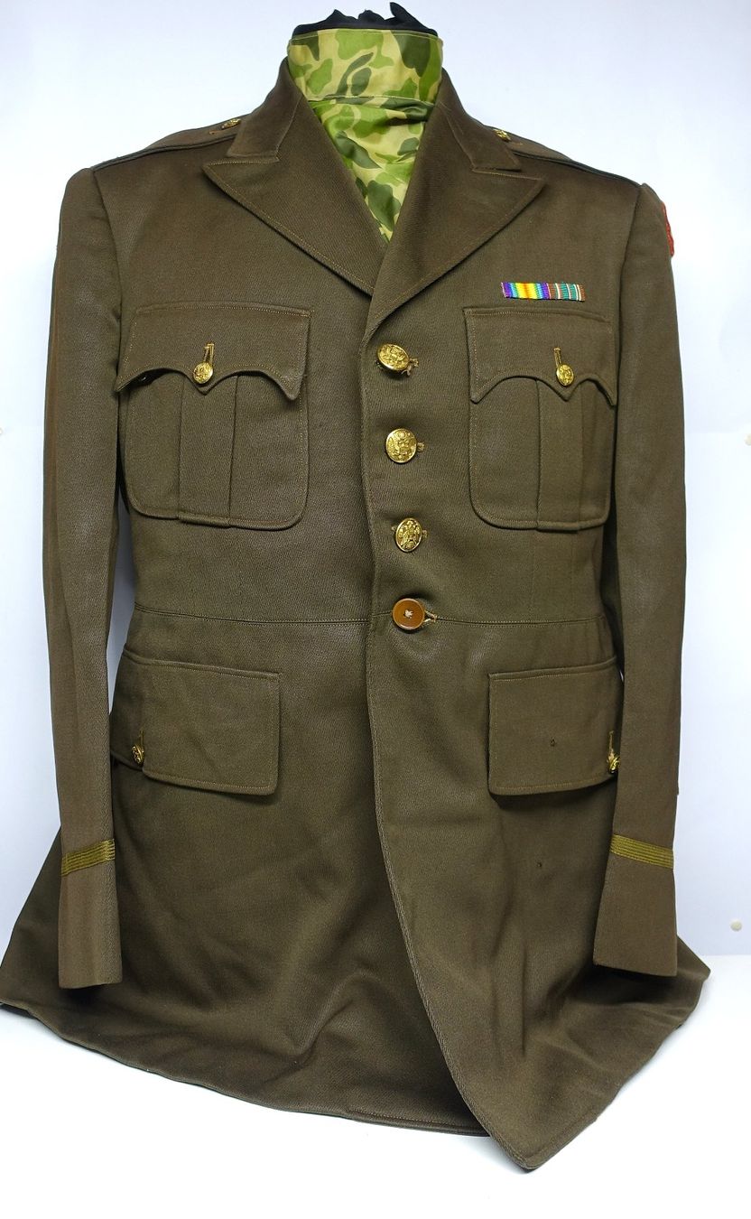 Uniformi: US Army Offizier Uniform Jacke 2.WK  gross – Usato da Kappelen venduto da Marmoe 1