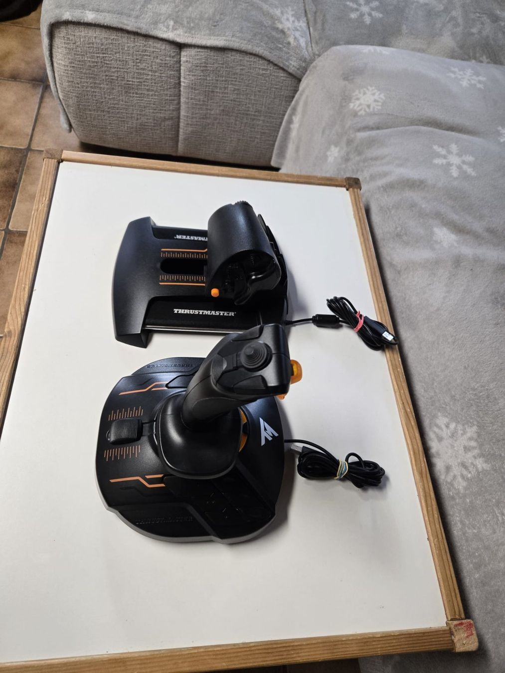 Thrustmaster Controller: Thrustmaster T16000M  FCS pour simulation de vol – Usato da Poliez-le-Grand venduto da Lea_2wl5 8