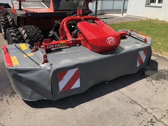 Lely Tutte le macchine: Mähwerk Lely 220 FA zu Aebi TT – Usato da Schwarzenberg LU venduto da Mountain73