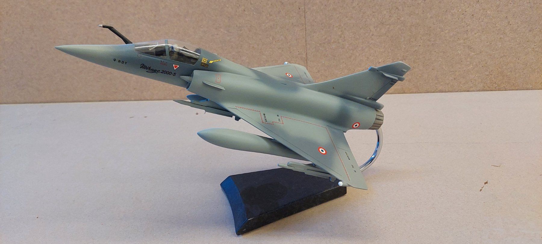 Kit di modellismo & Modellini statici: MAQUETTE MIRAGE 2000 ECHELLE 1:48 – Nuovo (secondo la descrizione) da Gimel venduto da tgm_pnj8
