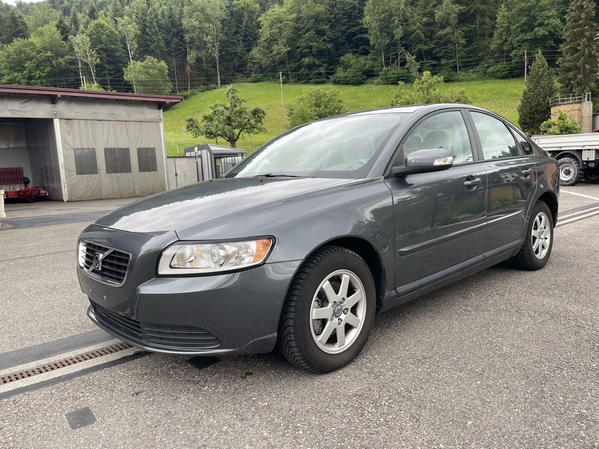 Volvo Autos: Volvo s40i  – D'occasion à Spiez par bertula 2