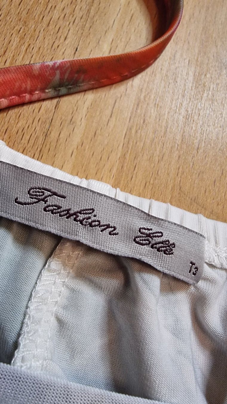 Kleider: 🌺Kleid Größe  38/40🌺 – Gebraucht aus Wald ZH von CapLux 5