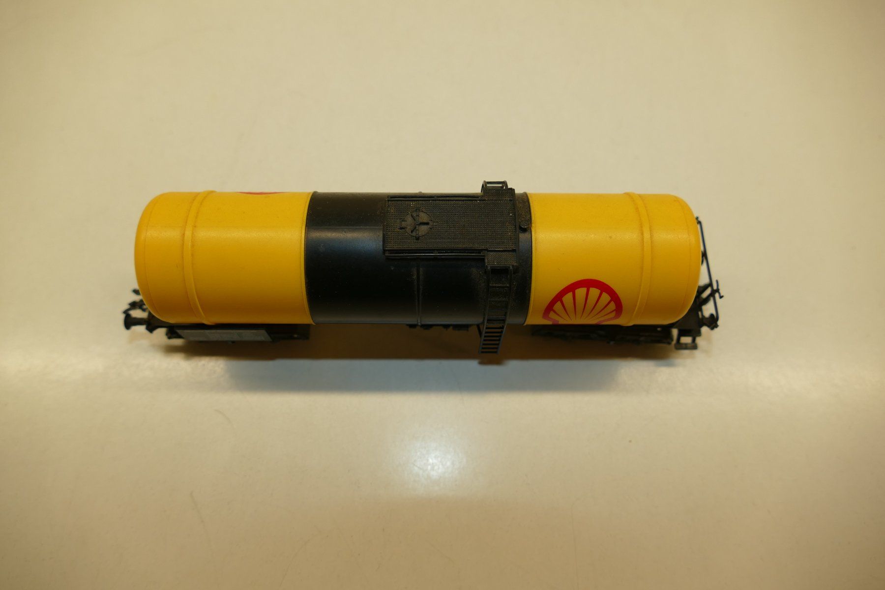 Fleischmann Modellini di ferrovie: Fleischmann H0: DB Kesselwagen Shell – Usato da Niederhasli venduto da rail-duerst 5