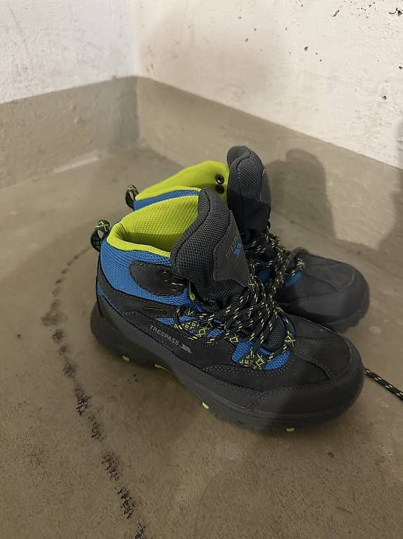 Scarpe per ragazzi: Kinder Wanderschuhe  – Nuovo e nell'imballaggio originale da Langnau am Albis venduto da max081