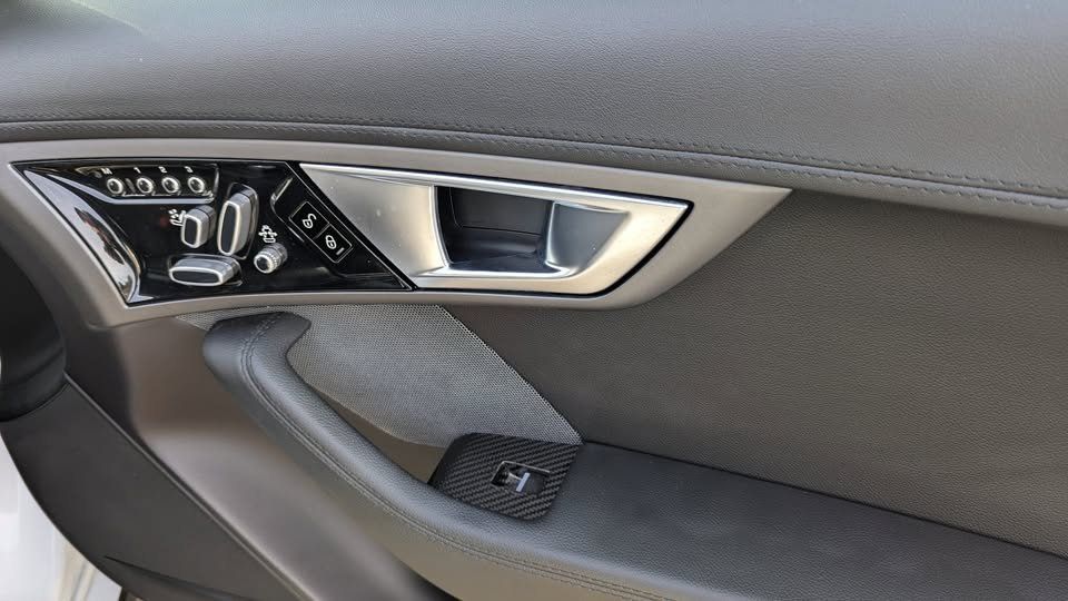 Jaguar Automobili: Jaguar f-type V6 S RWD – Usato da Bulle venduto da Xtimox 8