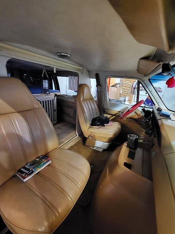 Dodge Véhicules de camping: US-Campervan Mowag B300 N8 – D'occasion à Solothurn par Olsobimo 2