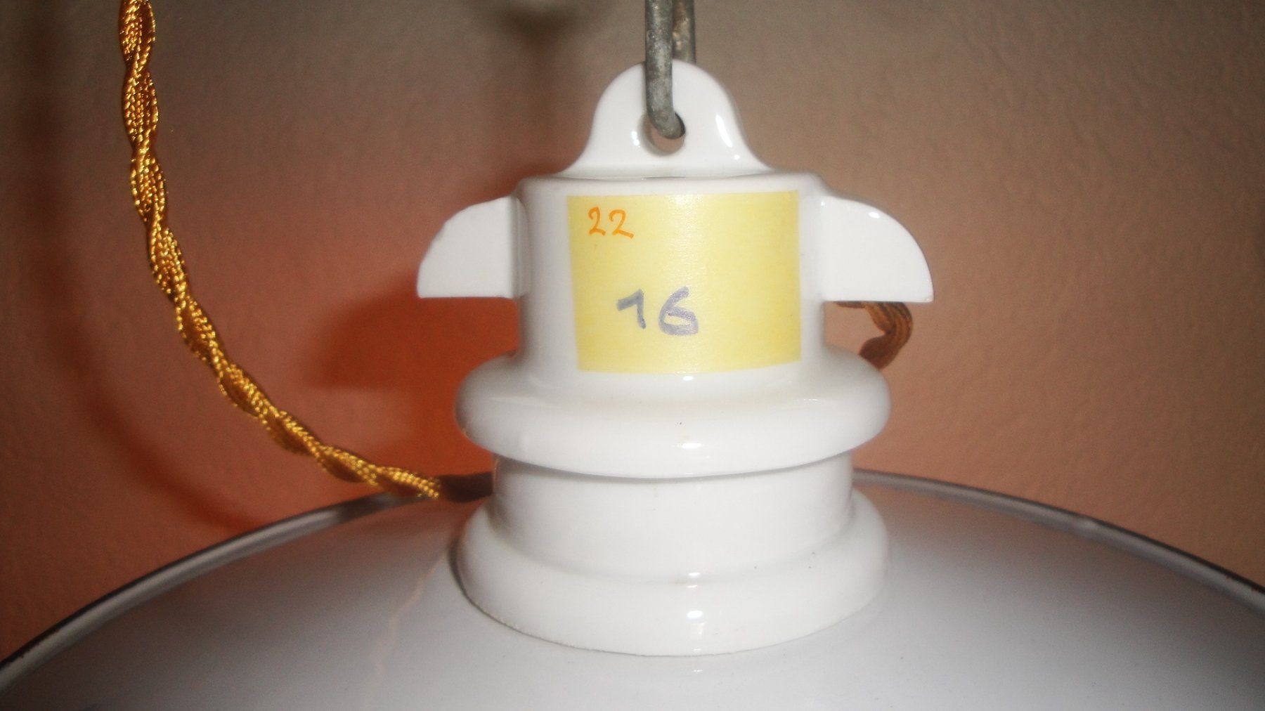 Lampadari & plafoniere: Kellerlampe mit Emaillierter Lampenschirm – Usato da Zürich venduto da Paykan 1