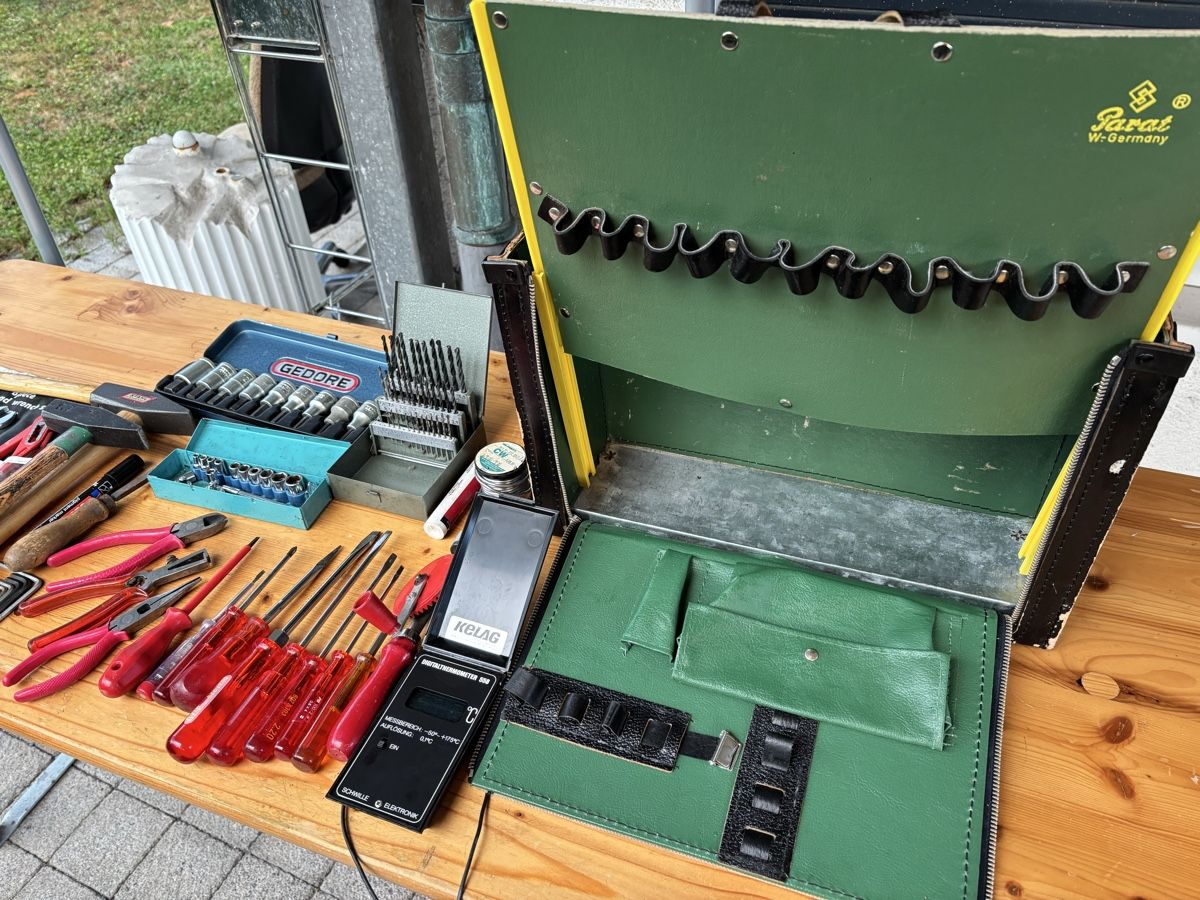 Alle Werkzeuge: Original Parat West Germany Werkzeug-Koffer – Gebraucht aus Rüschlikon von ArnaudEichenberger 3