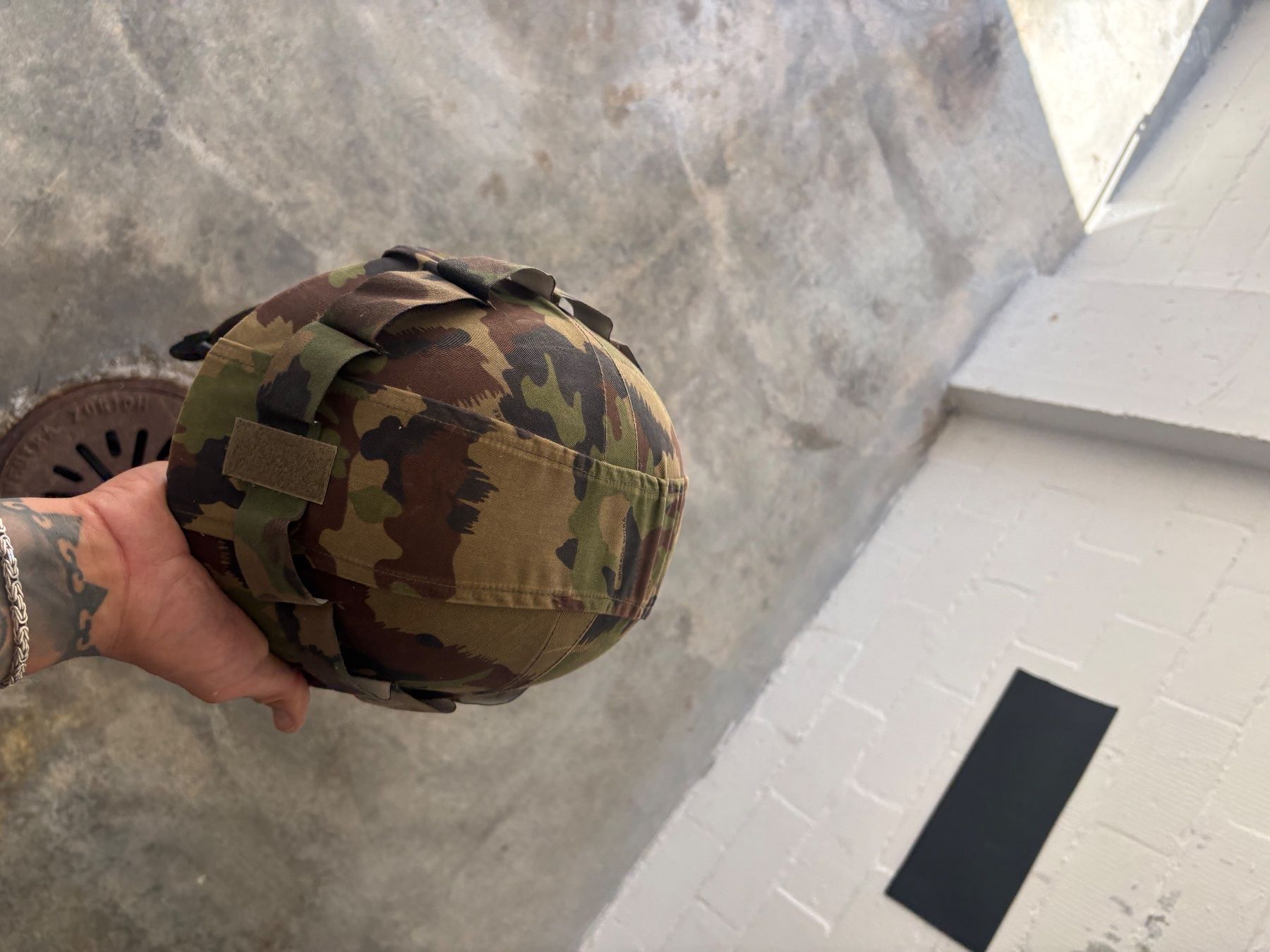 Schweizer Armee Uniformi & Effetti personali: Militär Helm – Usato da Affoltern am Albis venduto da AEC01