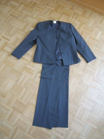 Damen Anzug Hose mit Blazer in Kurzgrösse