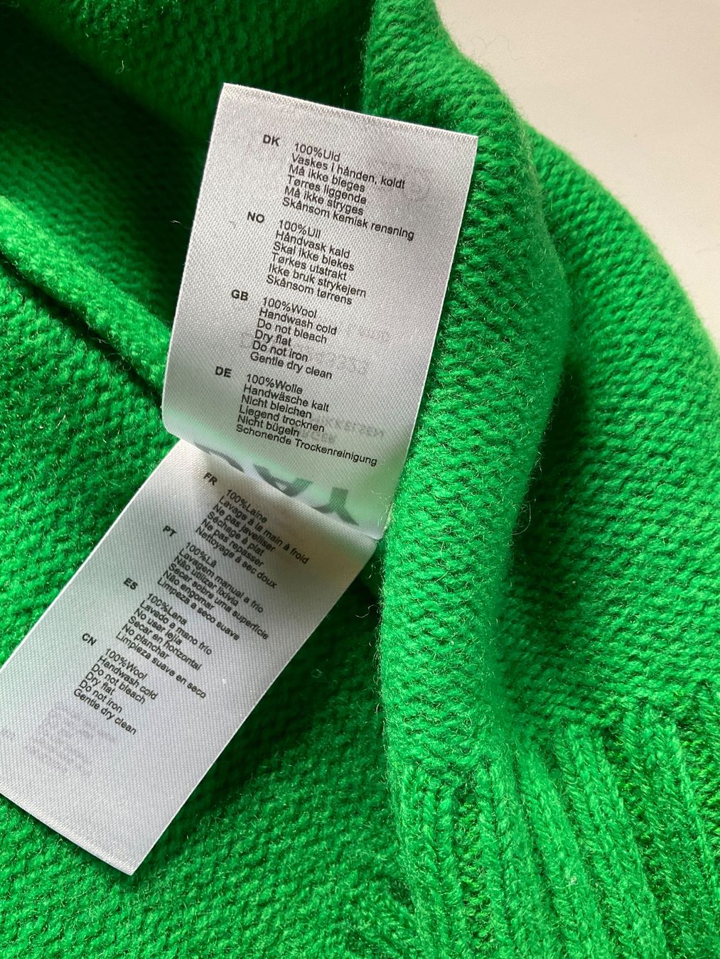 Maglioni & Felpe: DAY Birger et Mikkelsen 100% Wool Sweater Pullover – Usato da Wettingen venduto da Hbeluga 6