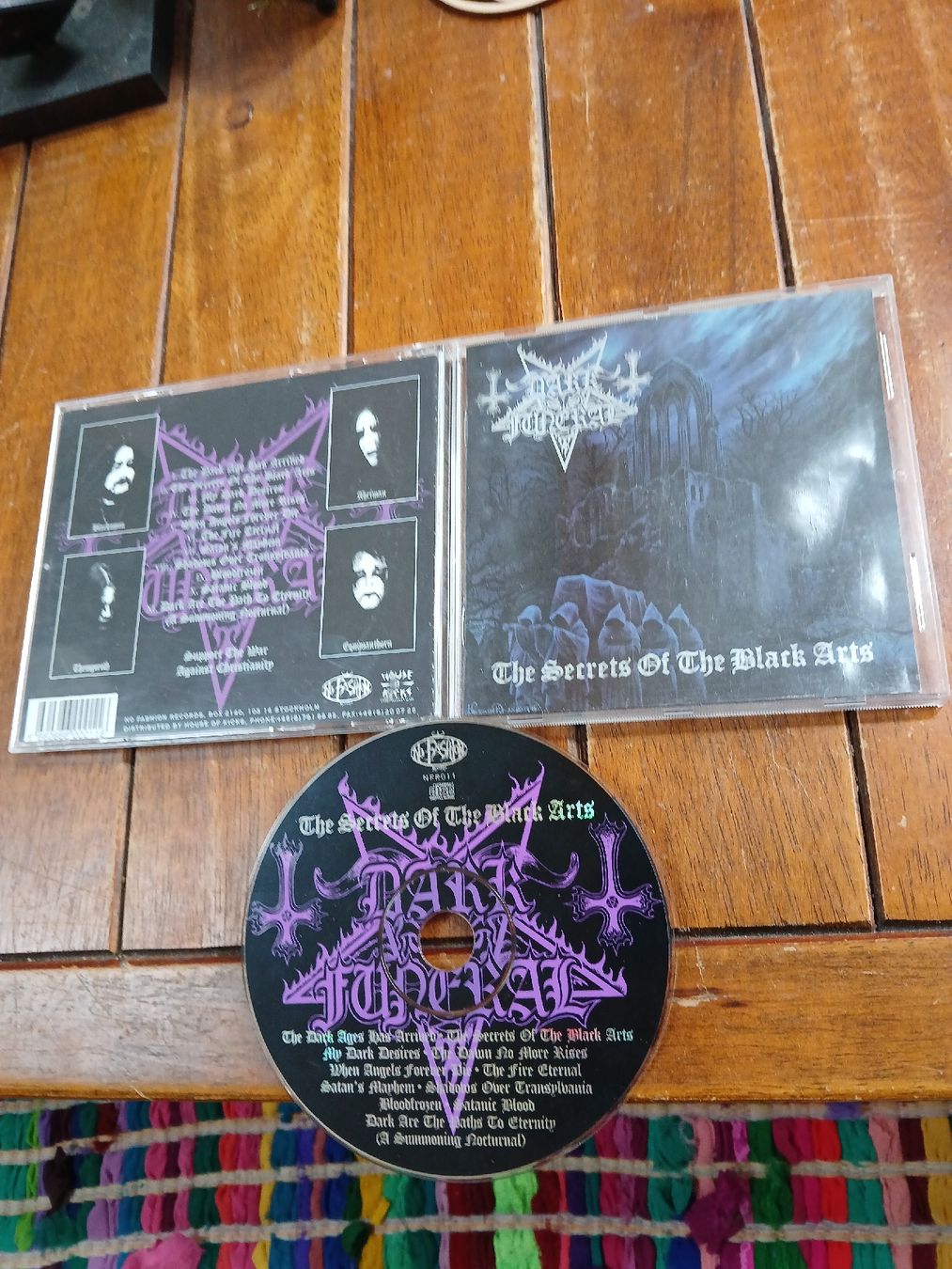 CDs: dark funeral- the secrets... – Gebraucht aus St-Cergue von VeganWarrior