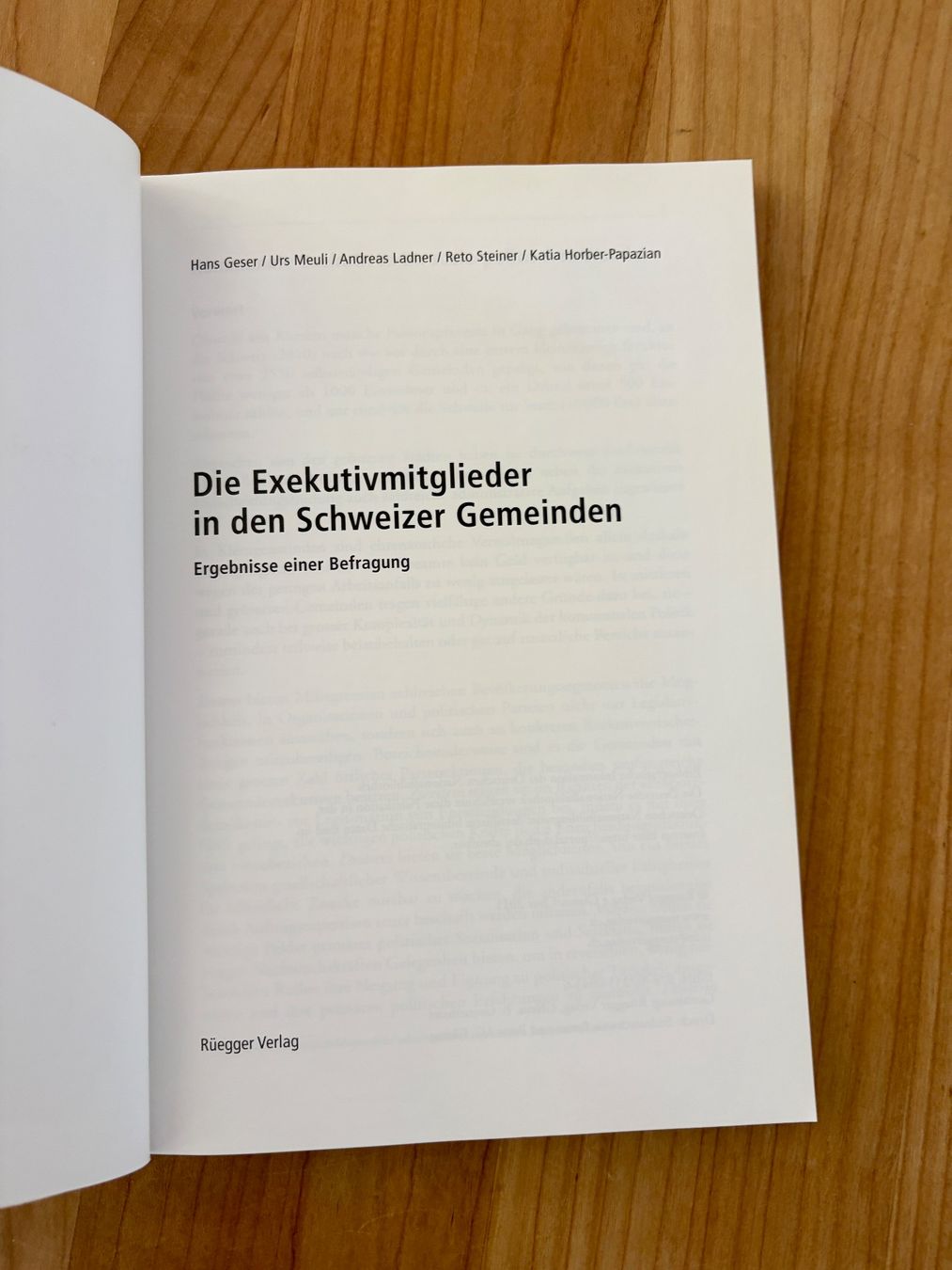Libri: Buch Exekutivmitglieder Schweizer Gemeinden gebraucht – Usato da Zürich venduto da tersus1981 1