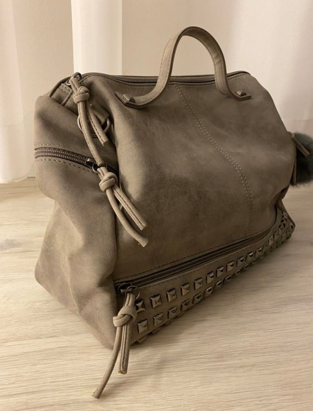 Borse da donna: Handtasche  – Usato da Gommiswald venduto da Cyndi5 1