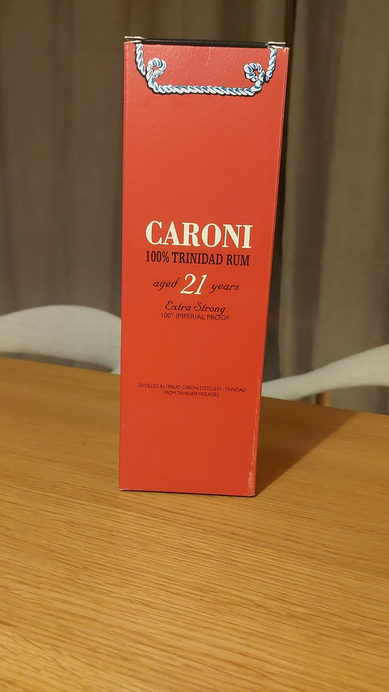 Caroni Bevande alcoliche: Caroni Rum 21 yo Velier 57.18% – Nuovo e nell'imballaggio originale da Vernier venduto da yha_plg5 1