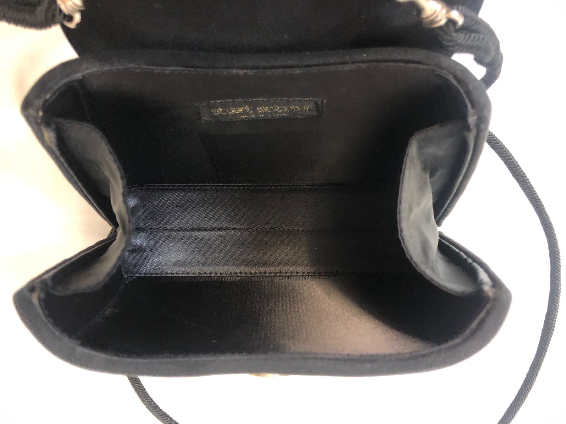 Stuart Weitzman Borse: Stuart Weitzman Abendtasche/Clutch; Made in Spain – Usato da Brunnen venduto da Allerwaren 6