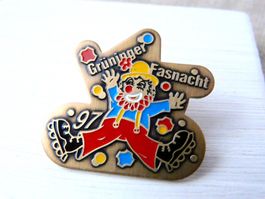 •Grüninger Fasnacht 97 ZH clown       + Versand  pin M7L.4