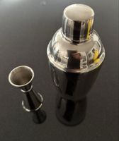 Getränkemixer mit Messbecher