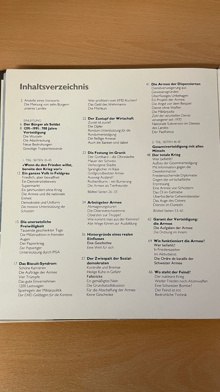 Libri: Schweizer Armee Buch – Usato da Glattfelden venduto da cybermaxx 3