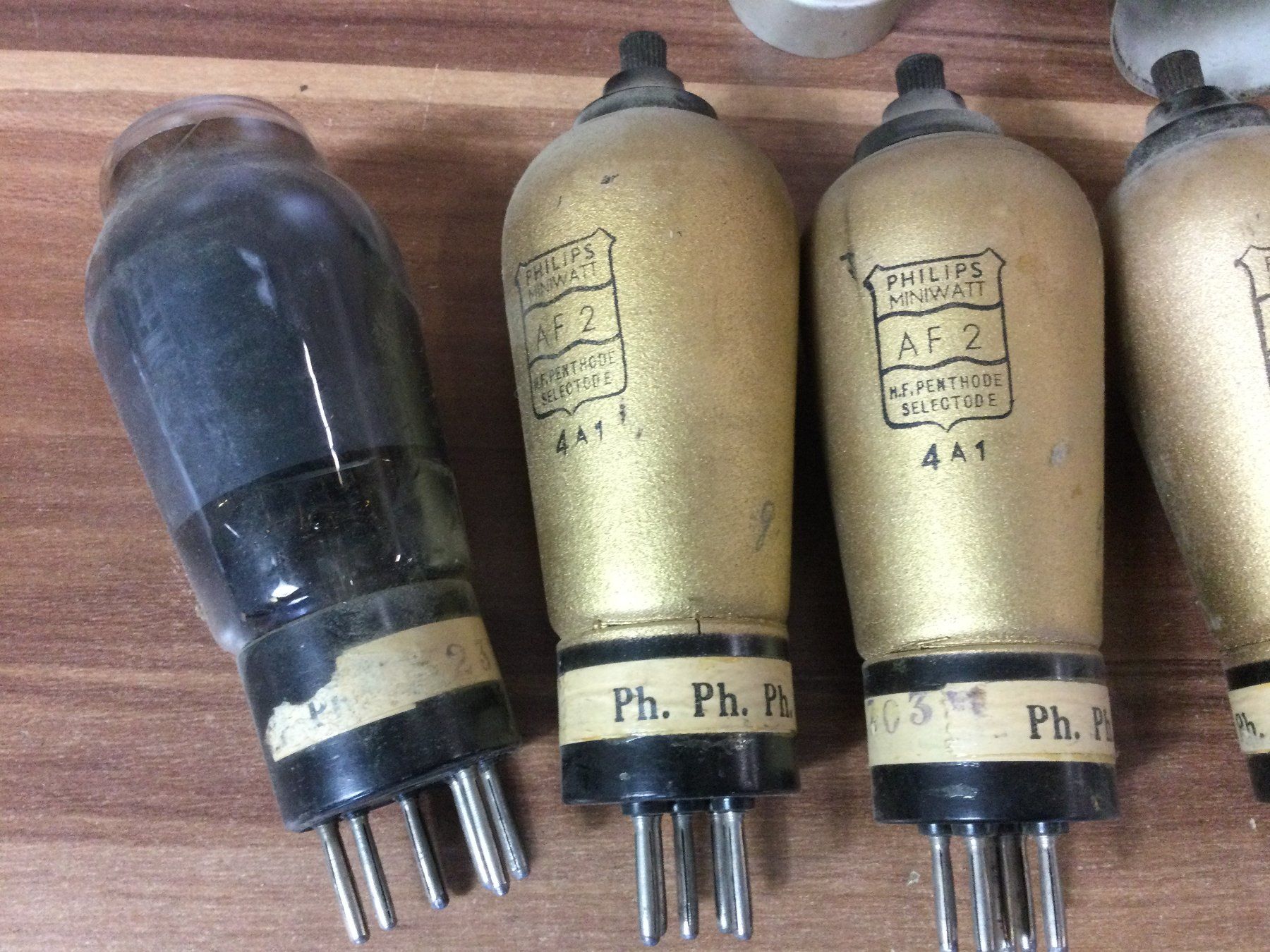 Attrezzi da lavoro: Posten antike Radioröhren Philips – Usato da Wangen SZ venduto da kuriosum12 3