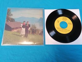 Jodelduett Trudi & Ernst Amstalden ‎– E Fröhliche Geissbub