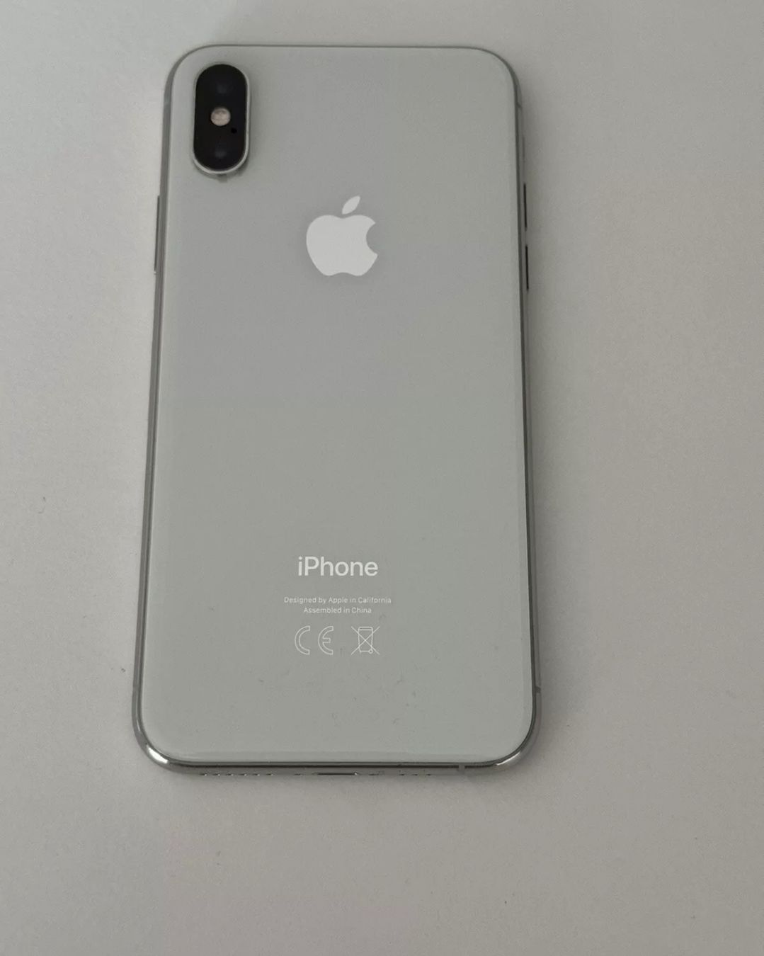 Apple Telefoni cellulari / Smartphones: iPhone X (64GB) Akku 100% – Usato da Luzern venduto da Waince786