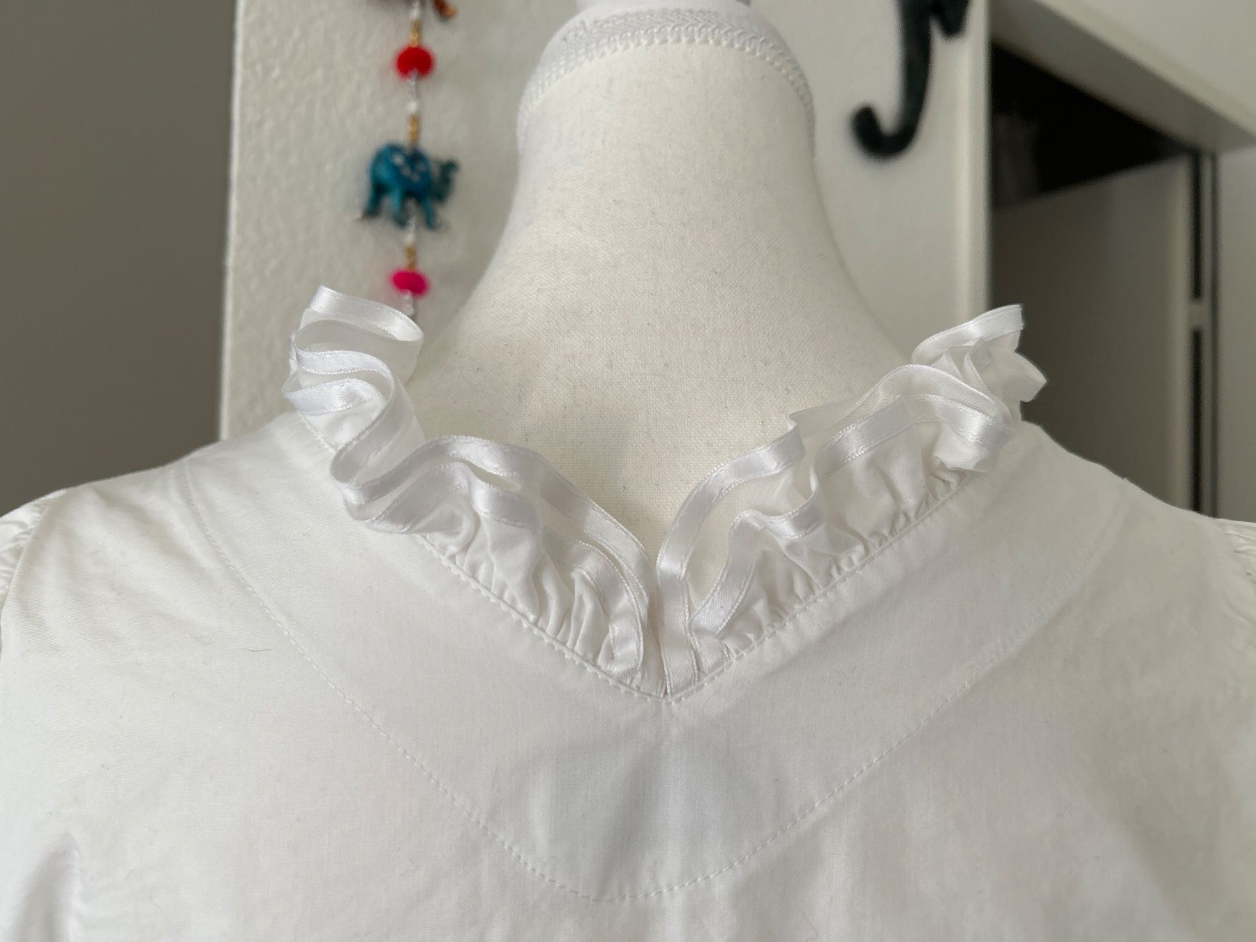 Krüger Camicette: Krüger Manufaktur Dirndlbluse weiss Gr.36 – Usato da Brunnen venduto da Nala2929 5