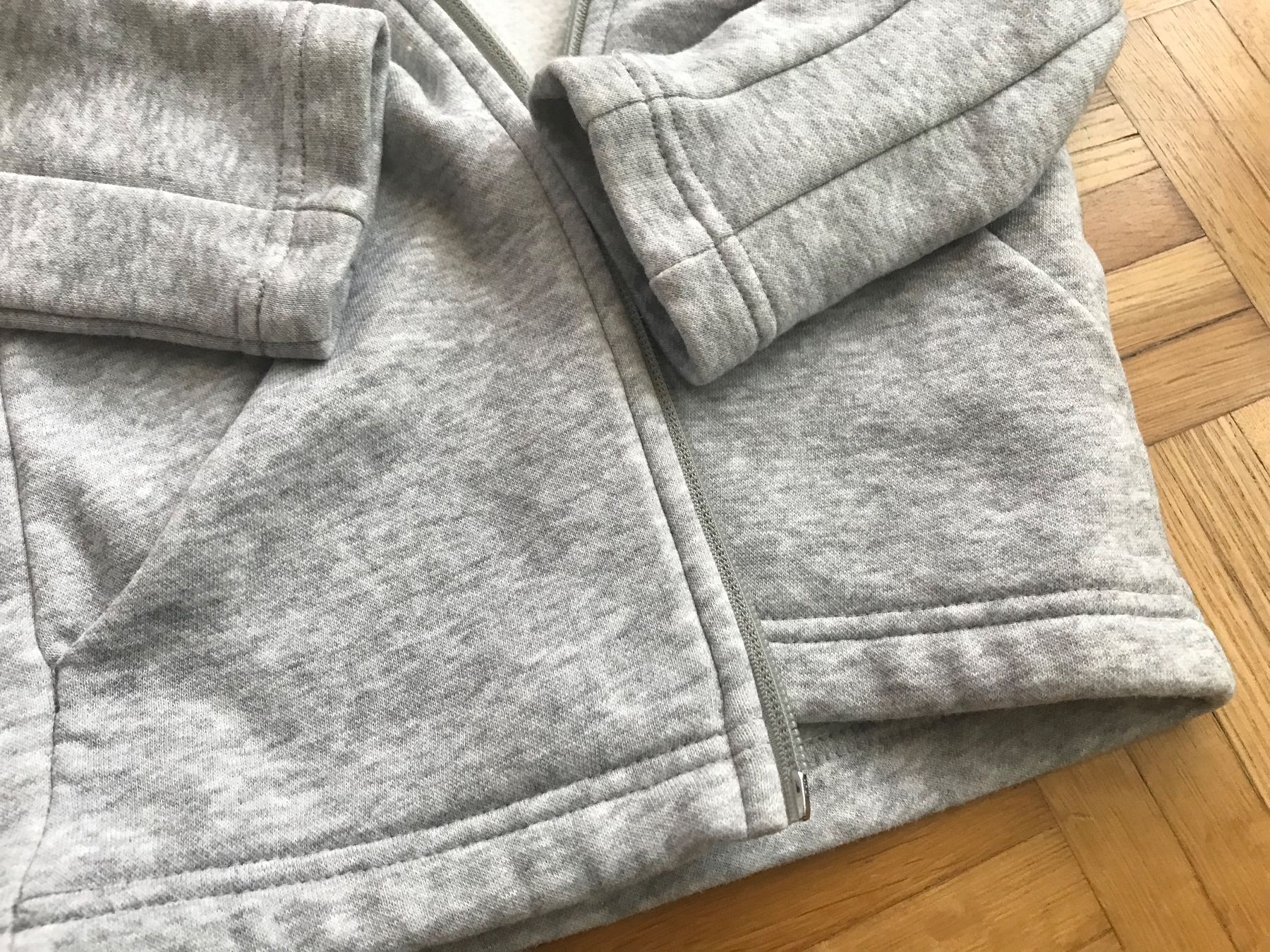 Puma Giacche & Cappotti: Trainer-Jacke von Puma Grösse 116 hellgrau – Usato da Emmenbrücke venduto da Hathor123 7