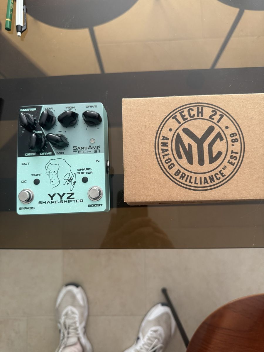 Strumenti musicali: Pedale basse yyz – Usato da Vessy venduto da dadaswitzerland 1