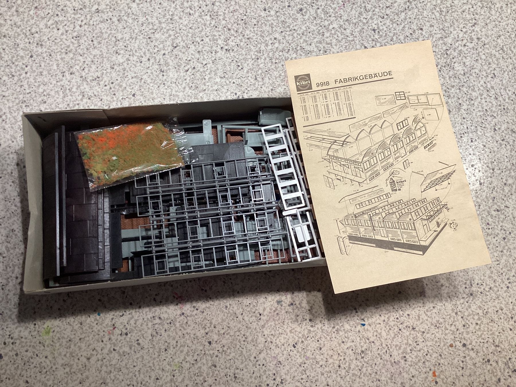 Kibri Kit di modellismo & Modellini statici: Kibri 9918 Fabrikgebäude H0 – Usato da Bülach venduto da BTDB 2