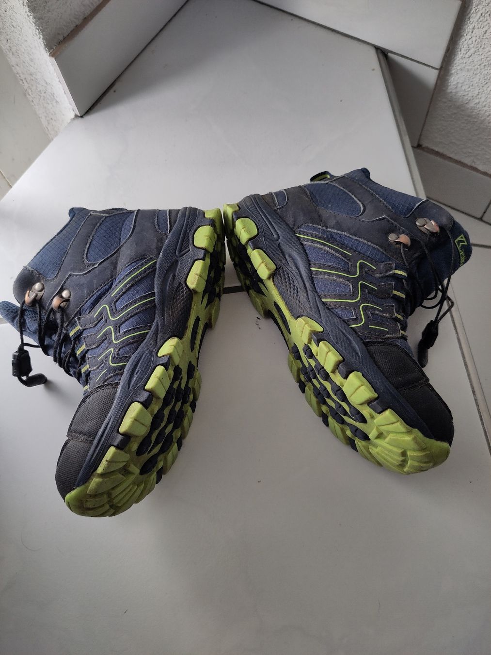 Scarpe per ragazzi: Kastinger Wanderschuhe für Kinder, Grösse 34 – Usato da Biel/Bienne venduto da tschaggelari 2