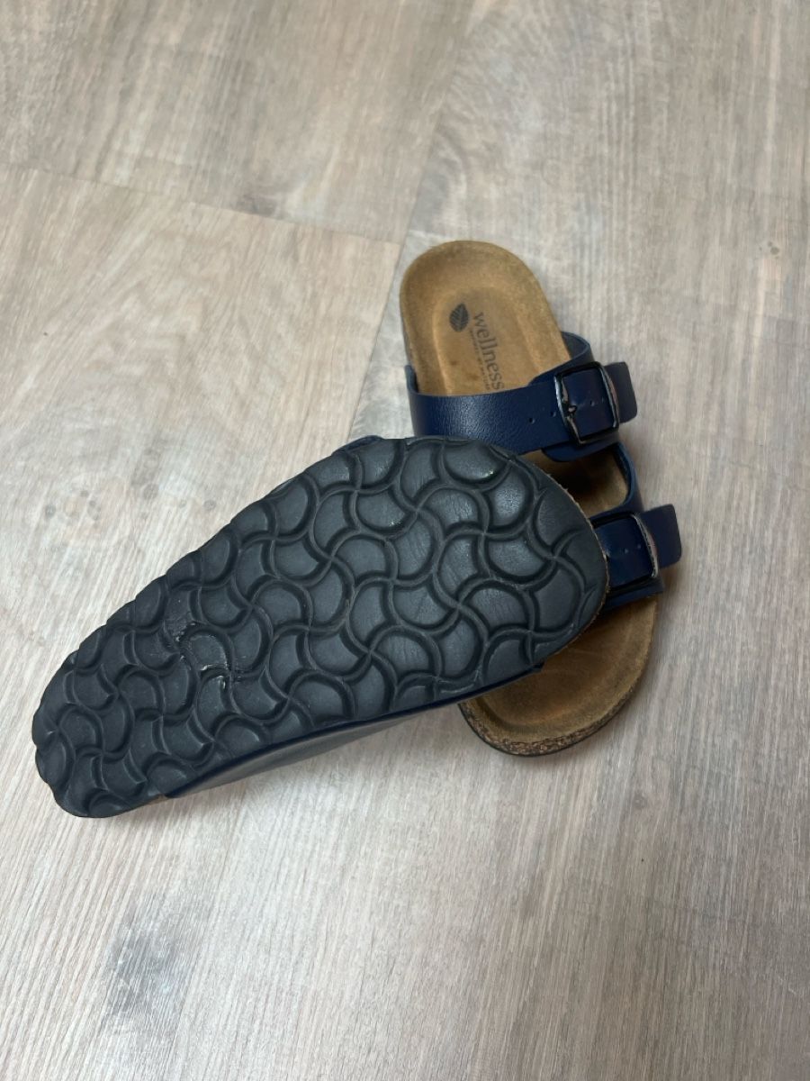 Scarpe per ragazzi: Kinder Hausschuhe Wellness 33 – Usato da Bachenbülach venduto da Dana_Ondrasik 2