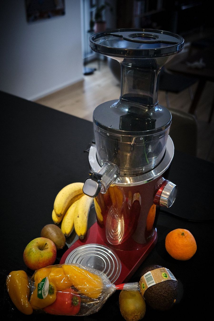 Hurom Elettrodomestici da cucina: Extracteur de jus Hurom comme neuf – Usato da Neuchâtel venduto da jts_78jq 2