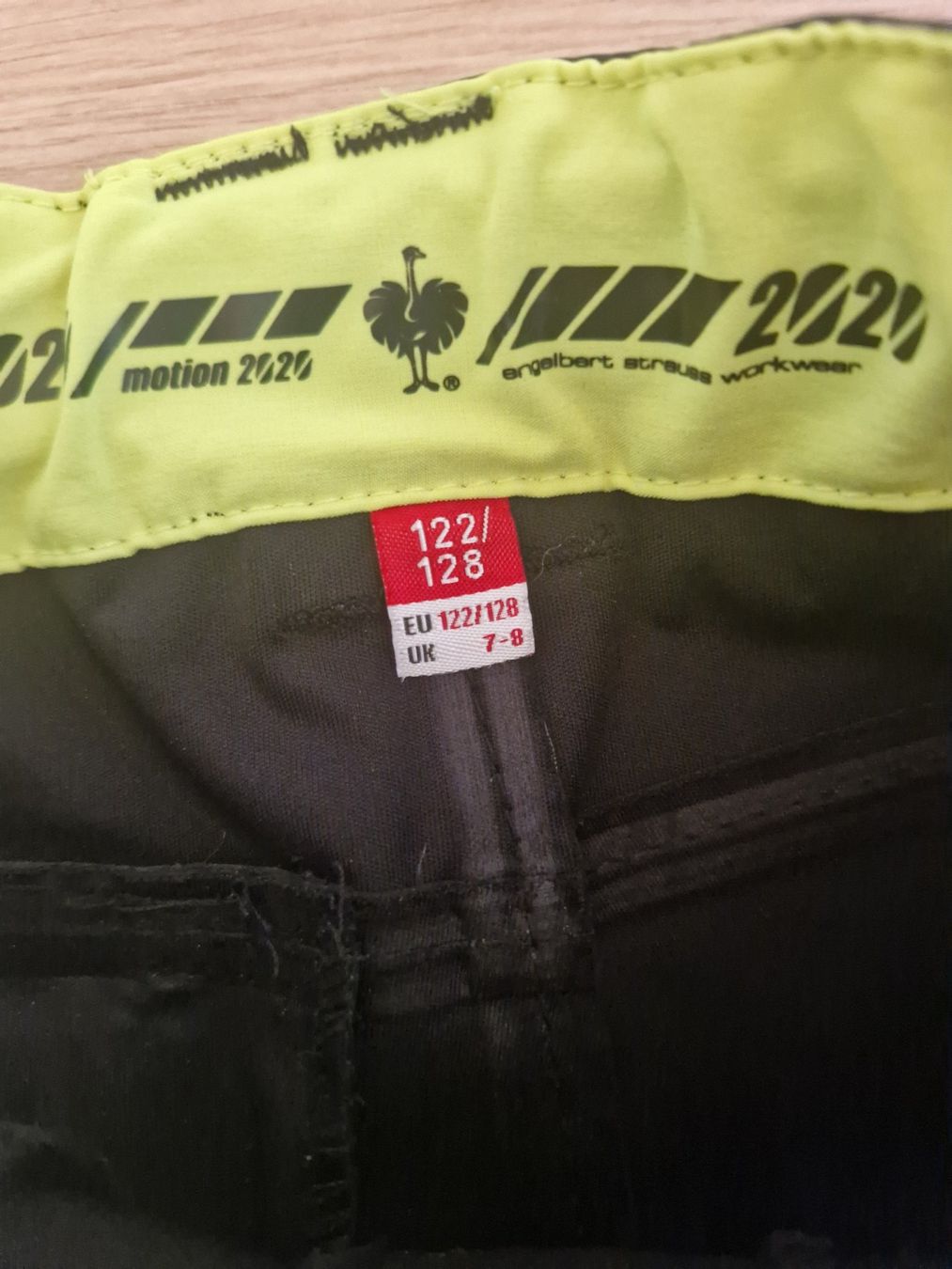 Engelbert Strauss Hosen: Engelbert Strauss Regenhose 122 / 128 – Gebraucht aus Giswil von monimaus08 2