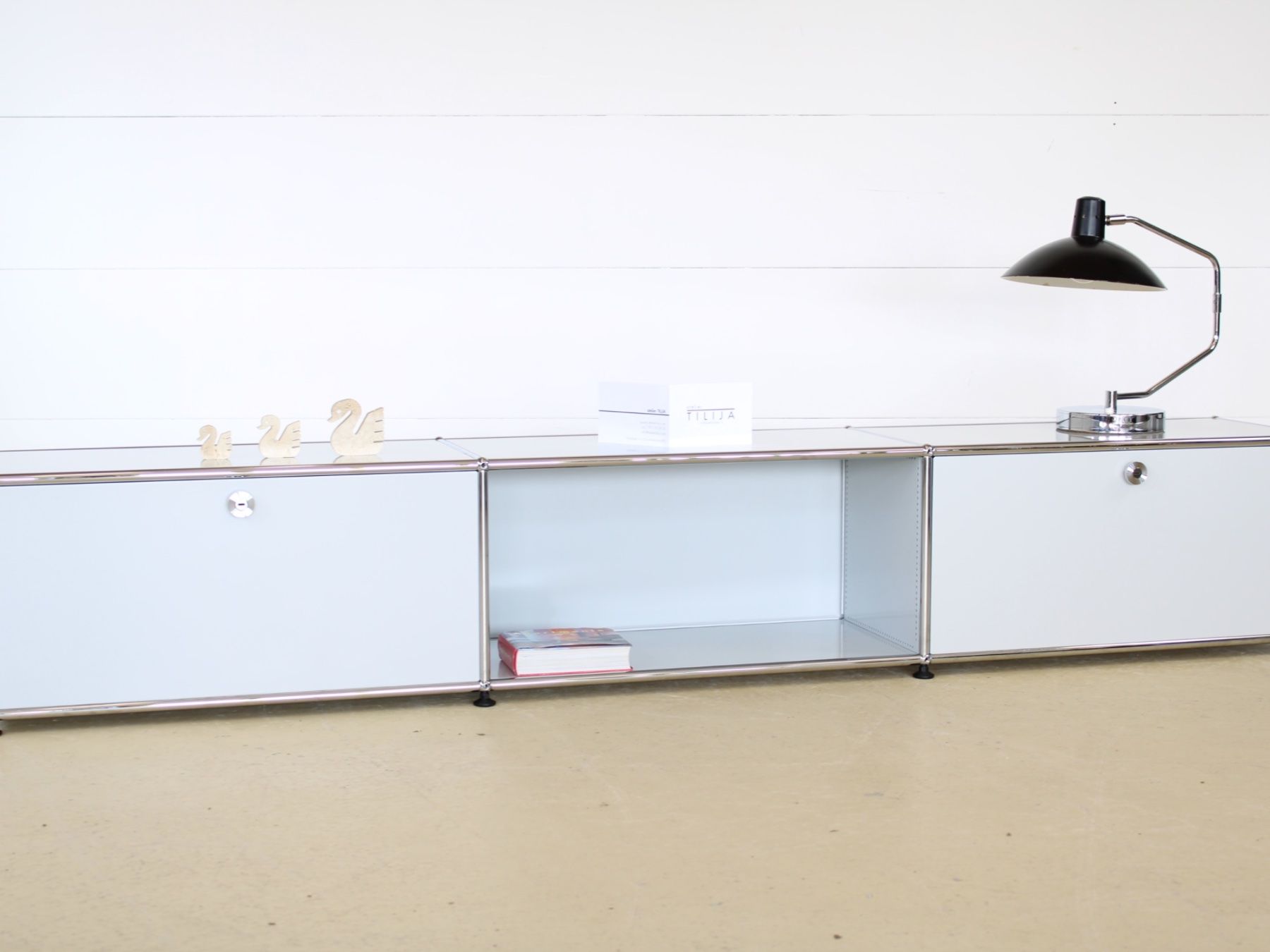 USM Kommoden: USM Lowboard in Lichtgrau – Gebraucht aus Meinisberg von atelier_TILIJA 6
