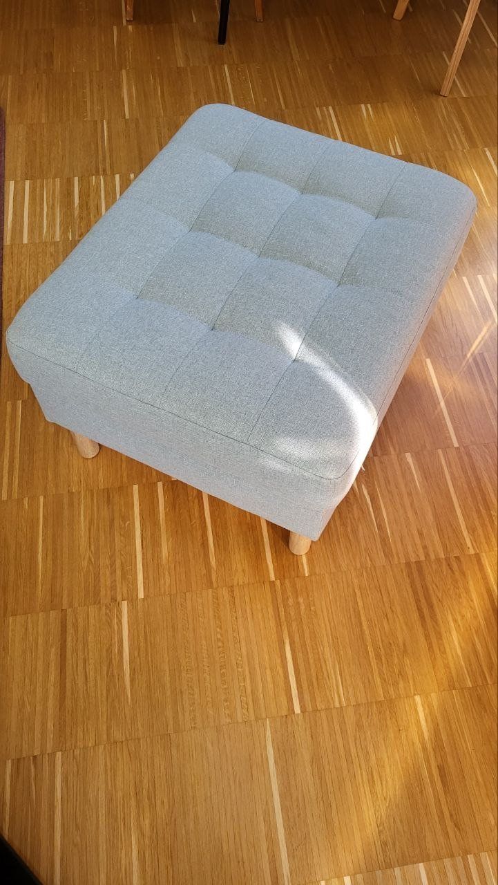 Ikea Sgabelli: Gemütlicher Hocker / Fusshocker, hellgrau, Top Zustand – Usato da Zürich venduto da mat_xtz2 1