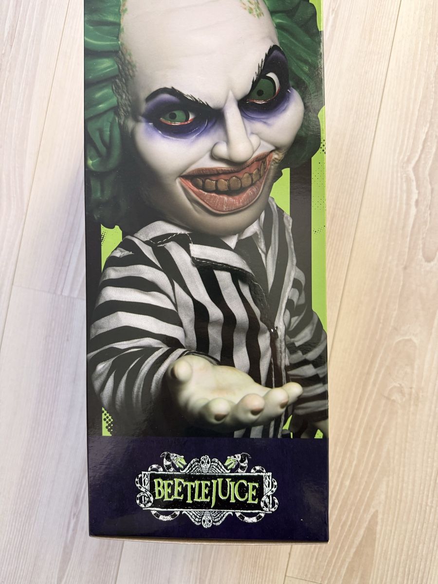 Spielzeuge: Beetlejuice Figurine Méga Échelle avec Son – Neu und originalverpackt aus Lausanne von stonebankx 1