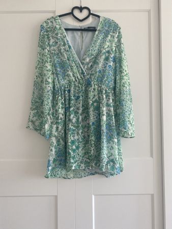 Kurzer Jumpsuit Zara floral grün blau in gutem Zustand