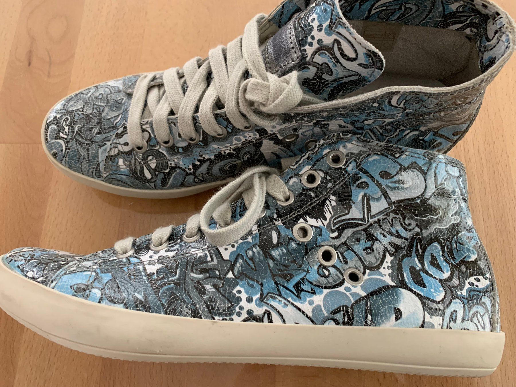 Scarpe da donna: Sneakers Grafiti Gr. 40 Leder – Nuovo e nell'imballaggio originale da Wetzikon ZH venduto da EvisStore 2