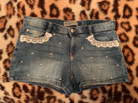 Trendige Clockhouse Jeans-Shorts mit Rüschen in  Grösse 38